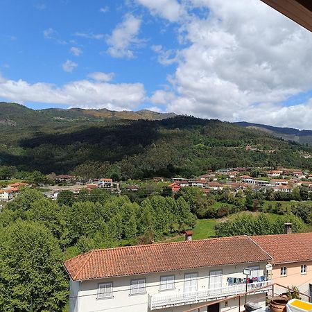 Casa Amarela Da Canicada Vieira do Minho Dış mekan fotoğraf