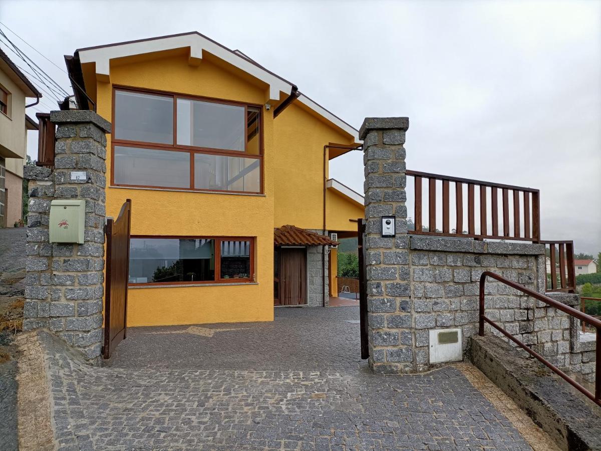 Casa Amarela Da Canicada Vieira do Minho Dış mekan fotoğraf