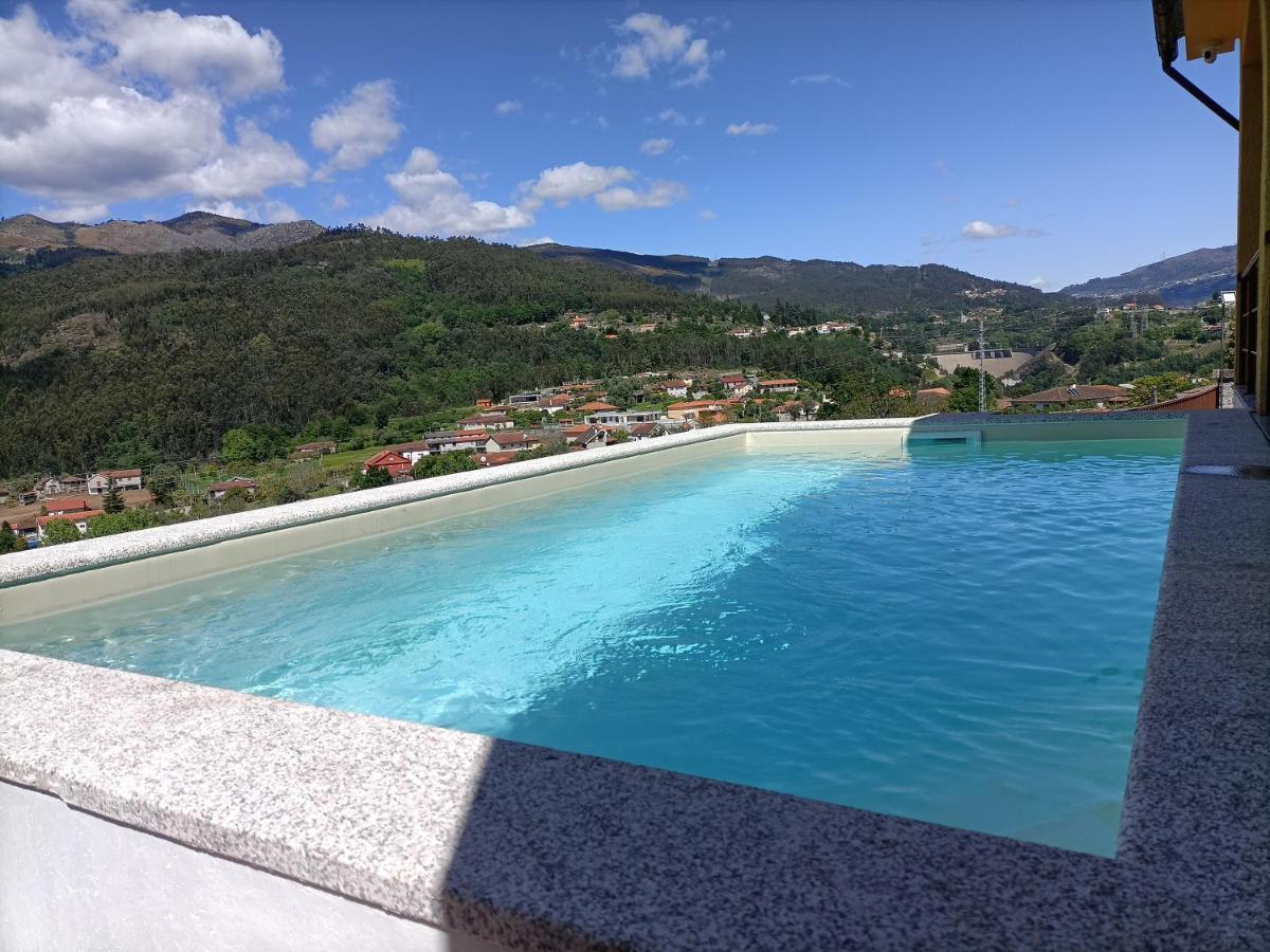 Casa Amarela Da Canicada Vieira do Minho Dış mekan fotoğraf