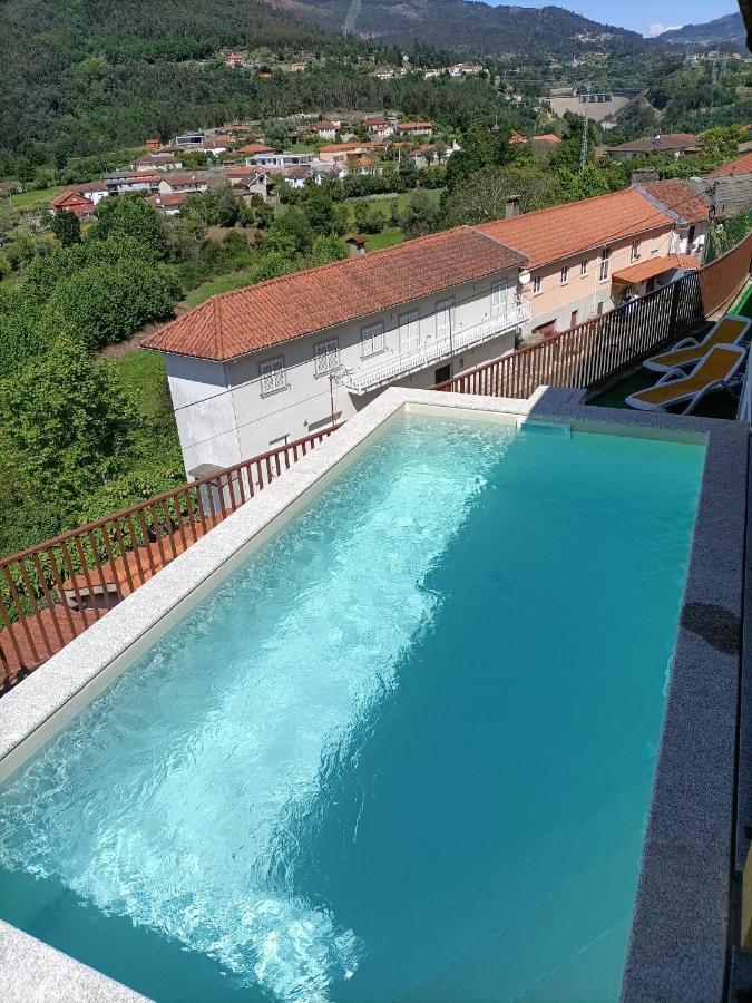 Casa Amarela Da Canicada Vieira do Minho Dış mekan fotoğraf